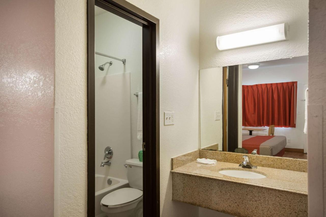Motel 6-Humble, Tx Экстерьер фото