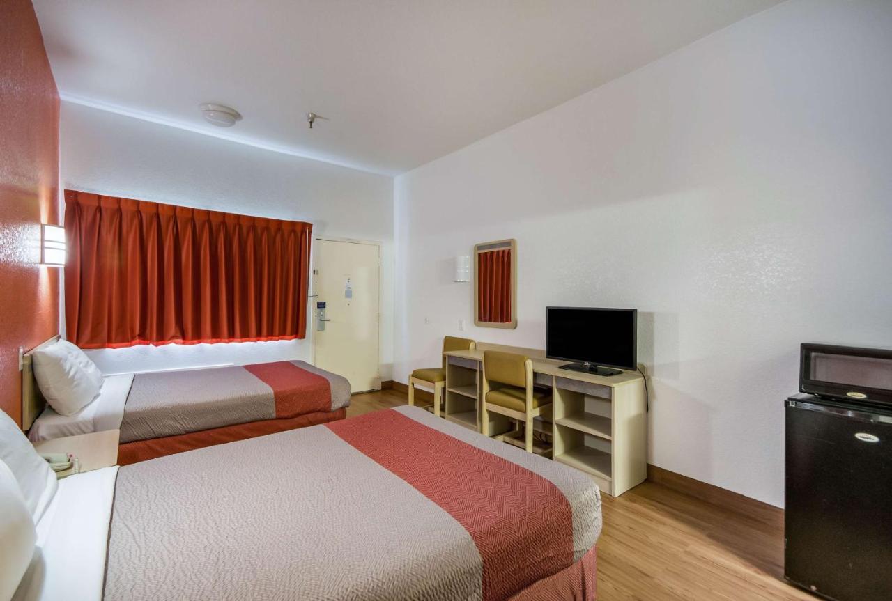 Motel 6-Humble, Tx Экстерьер фото
